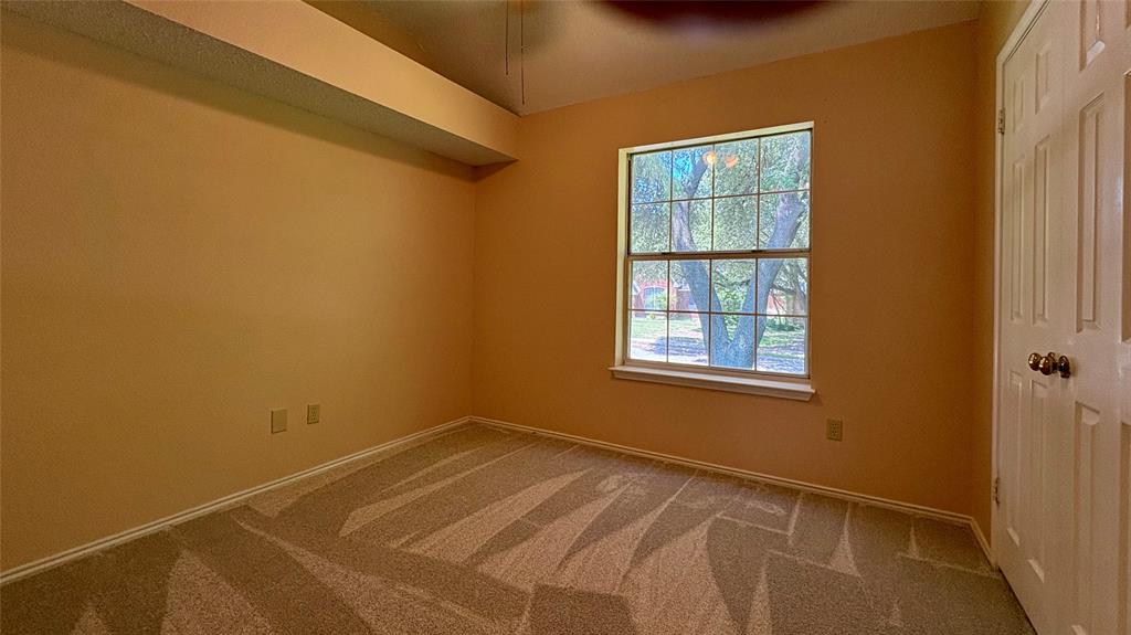 805 Fall Drive Property Photo 18