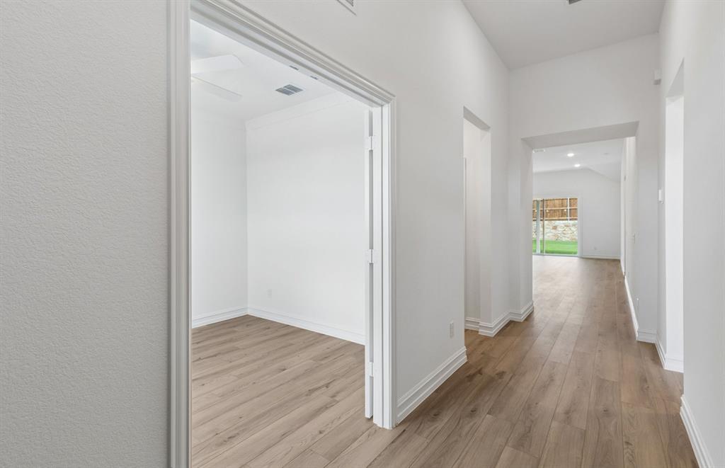 11161 Roxburgh Road Property Photo 2
