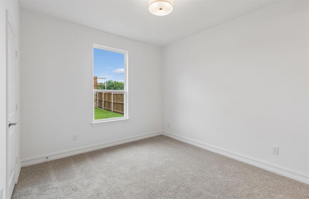 11161 Roxburgh Road Property Photo 15