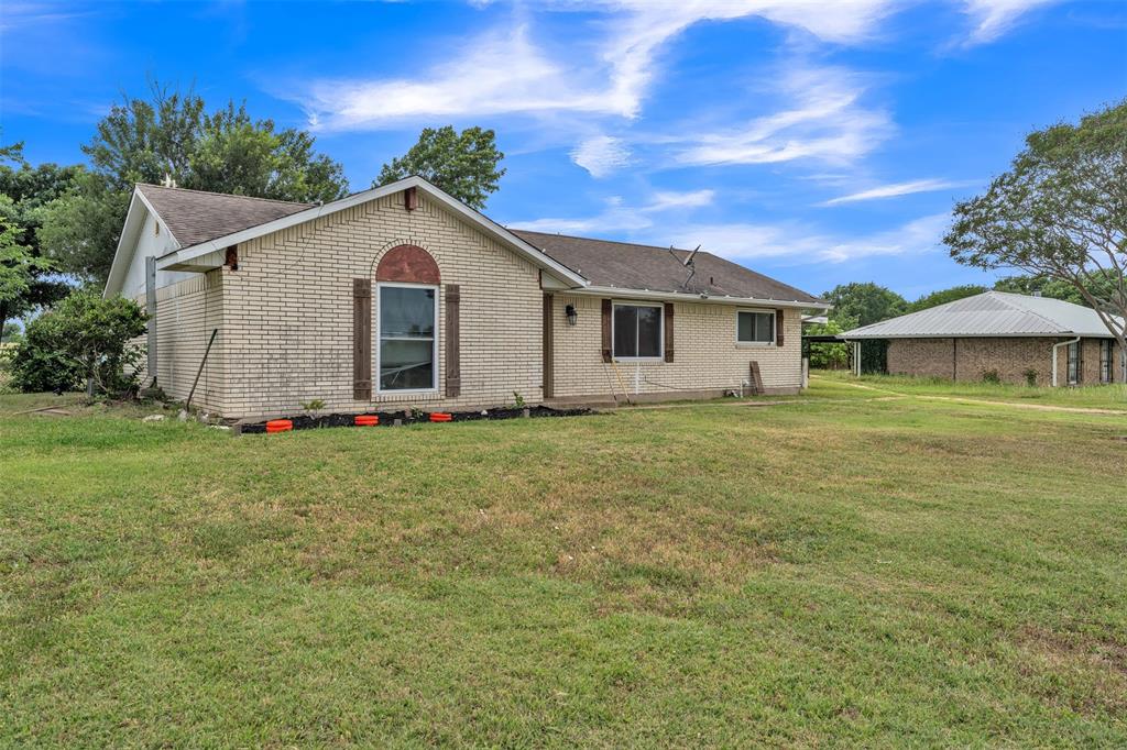2432 Fm 55 Property Photo 1