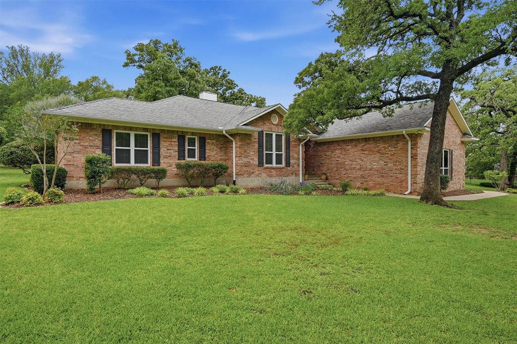106 Santee Drive Property Photo 1