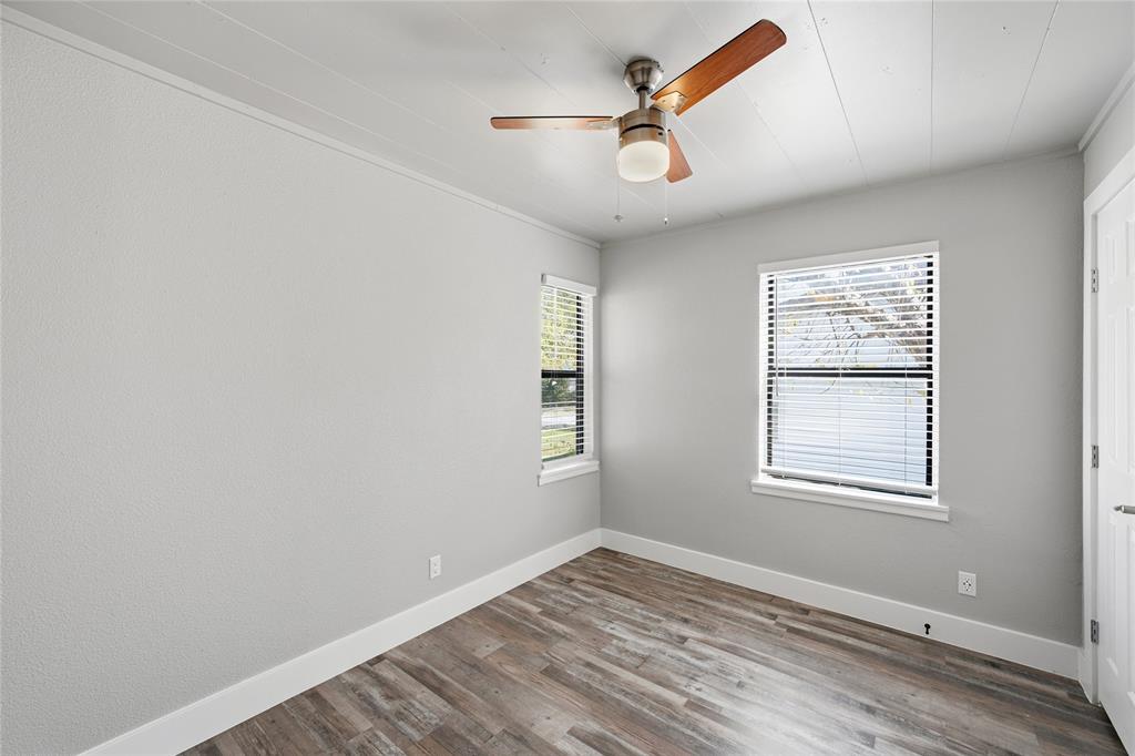 204 E Fowler Avenue Property Photo 11