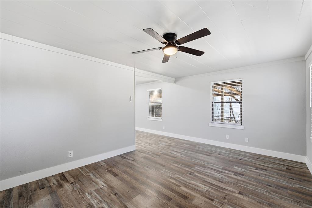 204 E Fowler Avenue Property Photo 13
