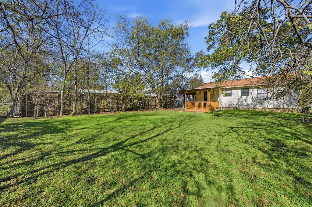 204 E Fowler Avenue Property Photo 16