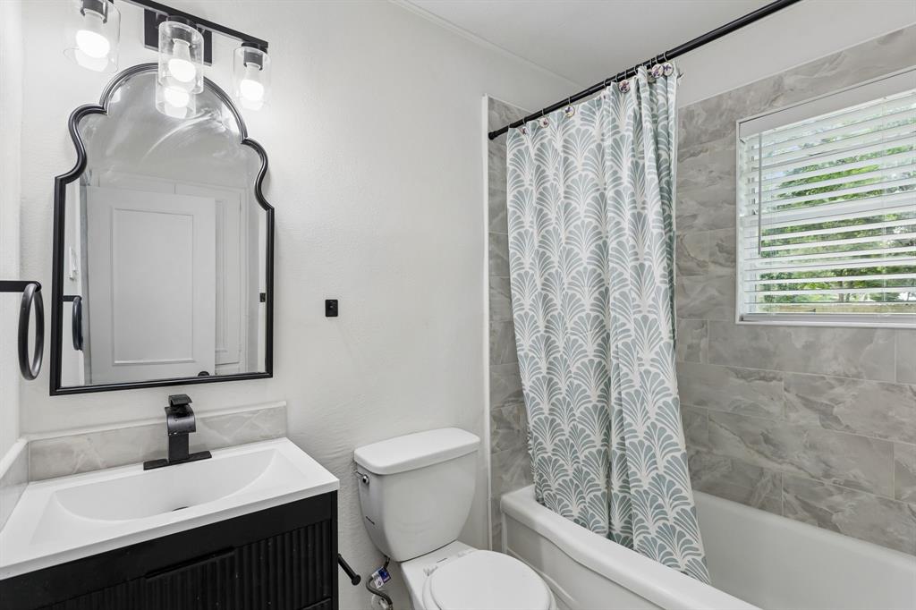 1540 Murray Drive Property Photo 13