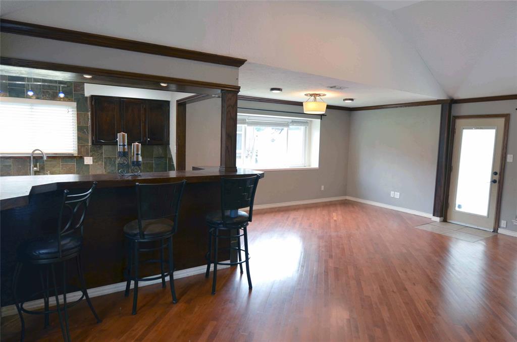 2406 Redbrook Court Property Photo 16