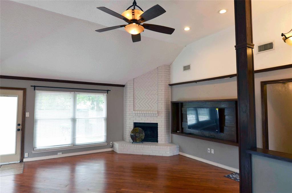 2406 Redbrook Court Property Photo 17