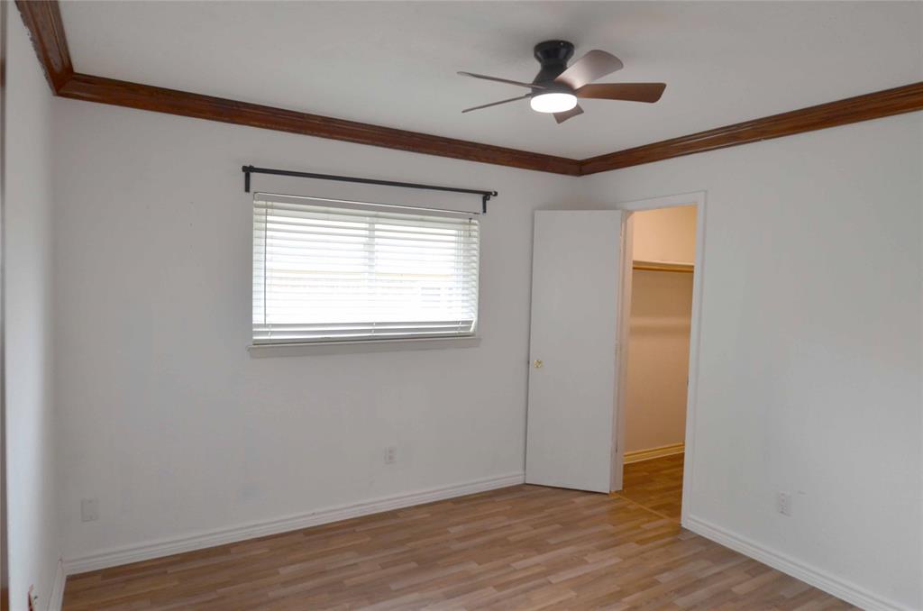 2406 Redbrook Court Property Photo 27