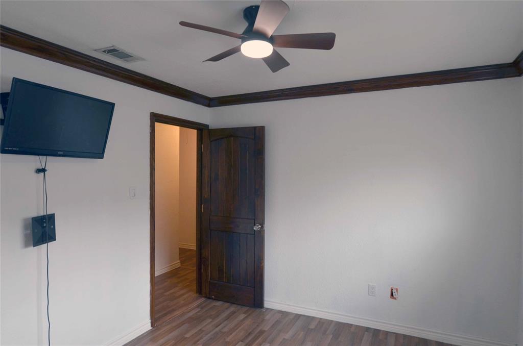 2406 Redbrook Court Property Photo 29