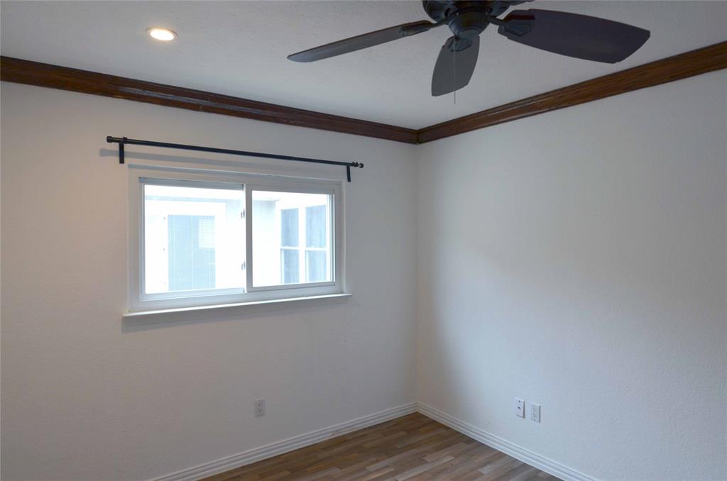 2406 Redbrook Court Property Photo 34