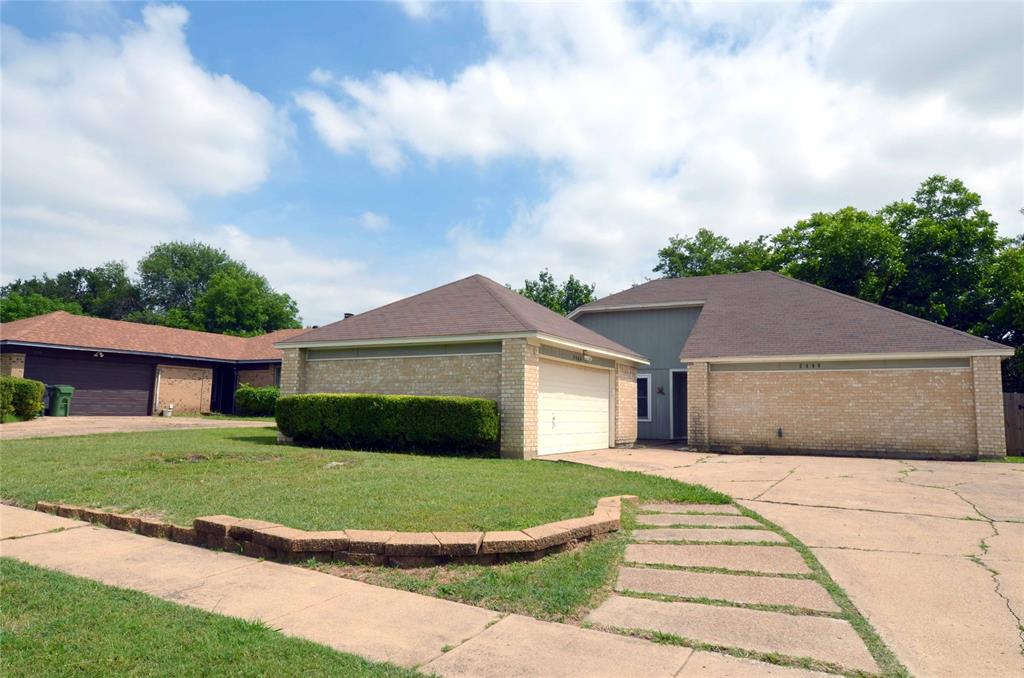 2406 Redbrook Court Property Photo 38