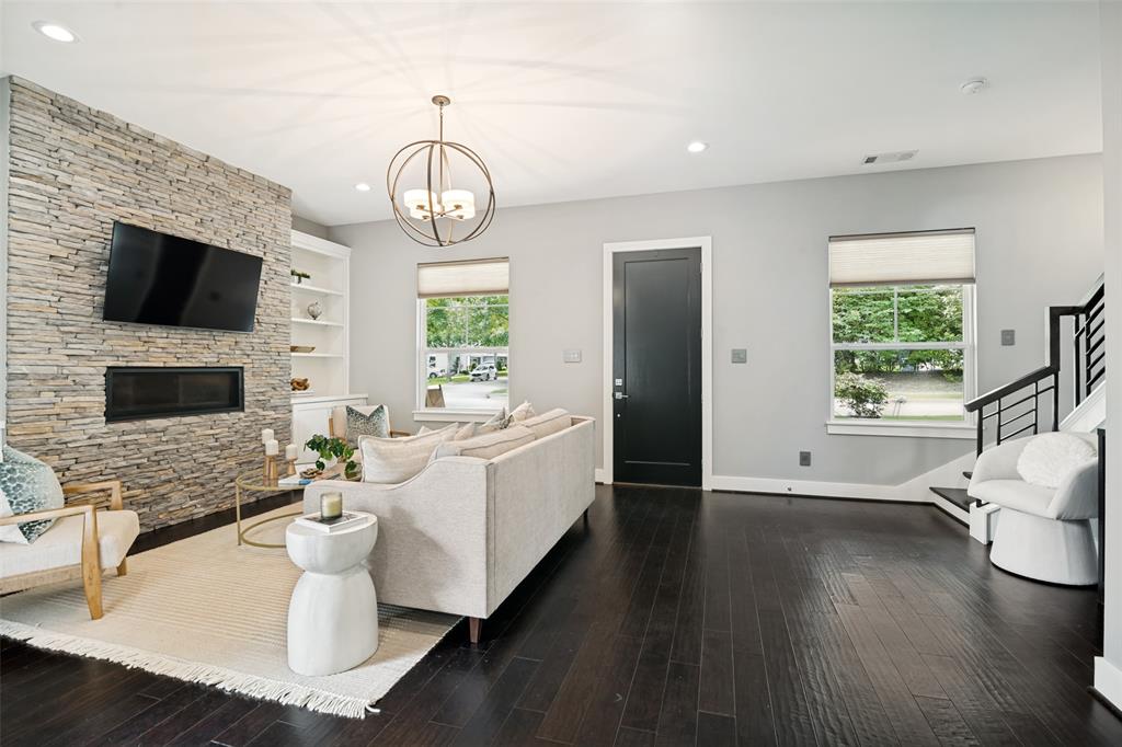 389 Jordan Farm Circle Property Photo 6