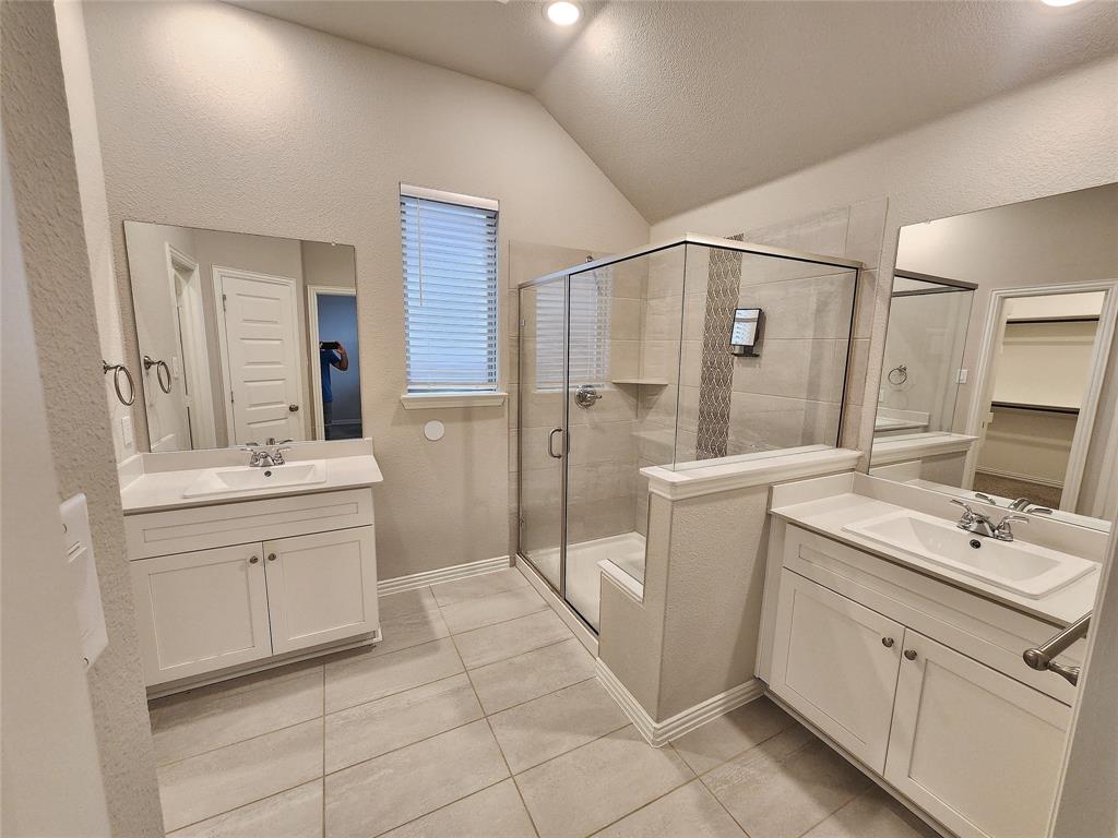 3936 Chesapeake Lane Property Photo 10