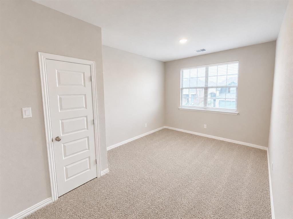 3936 Chesapeake Lane Property Photo 14