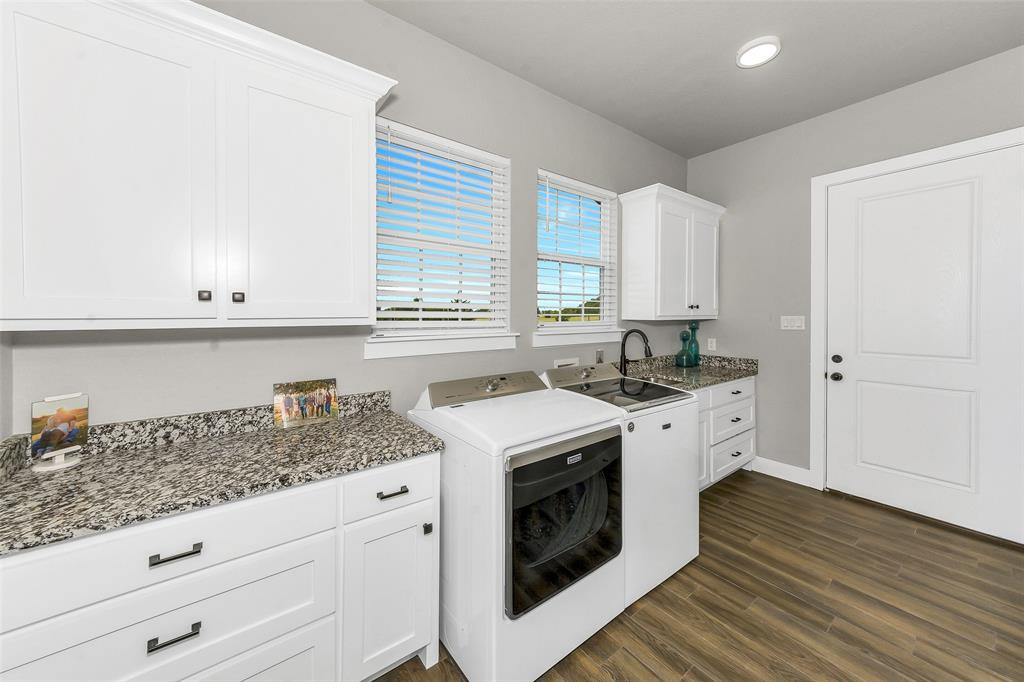 2433 Old Denton Highway Property Photo 17