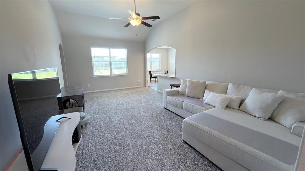 2100 Penaflor Drive Property Photo 2