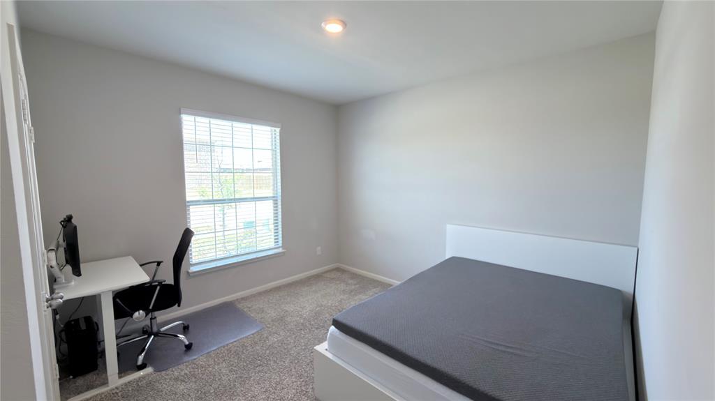 2100 Penaflor Drive Property Photo 8