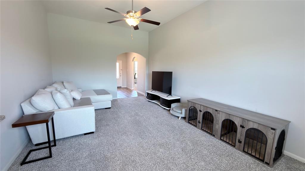 2100 Penaflor Drive Property Photo 13