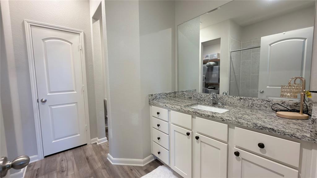 2100 Penaflor Drive Property Photo 19