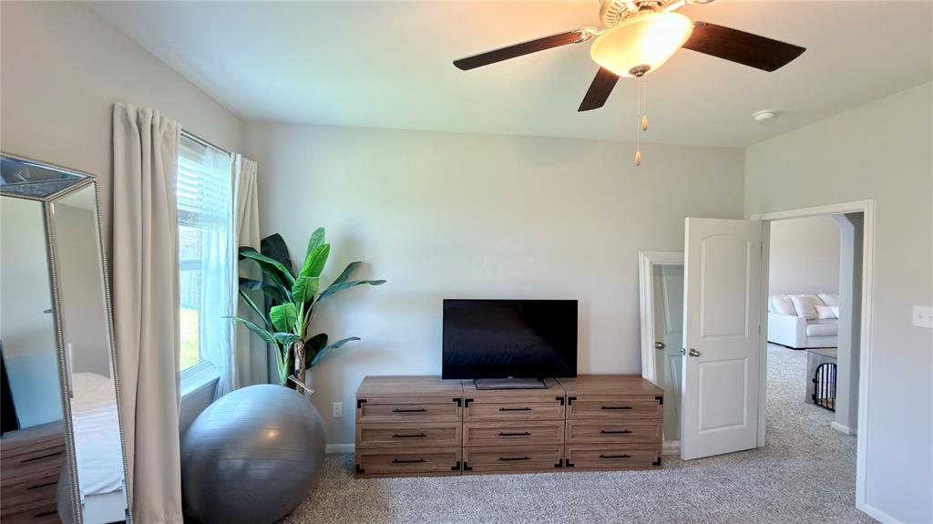 2100 Penaflor Drive Property Photo 21