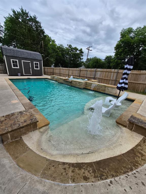 300 E University Avenue Property Photo 17