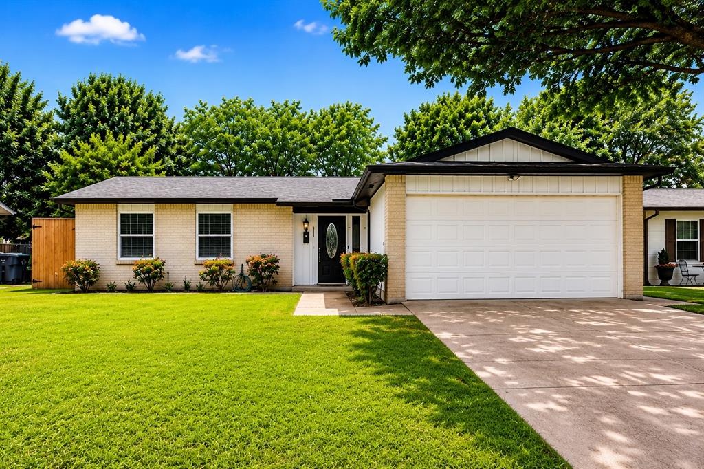 8617 Flicker Lane Property Photo 1