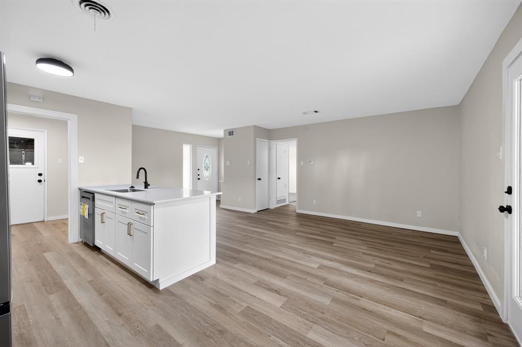 8617 Flicker Lane Property Photo 8
