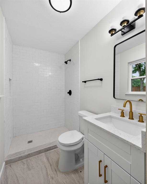 8617 Flicker Lane Property Photo 11