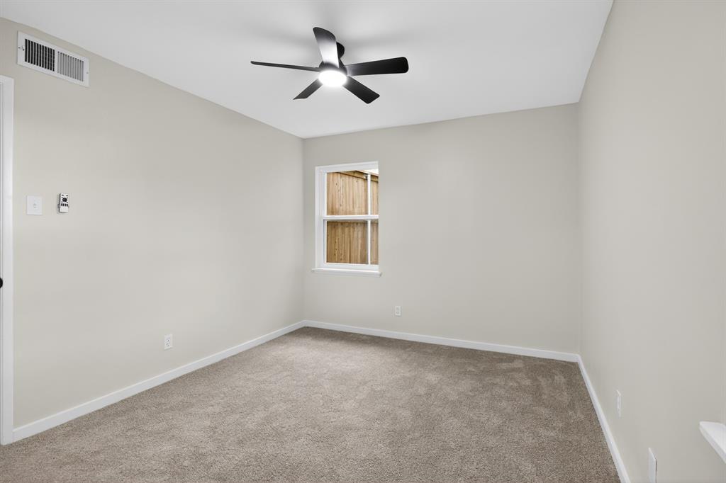 8617 Flicker Lane Property Photo 16