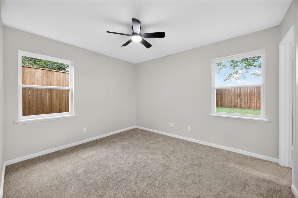 8617 Flicker Lane Property Photo 19