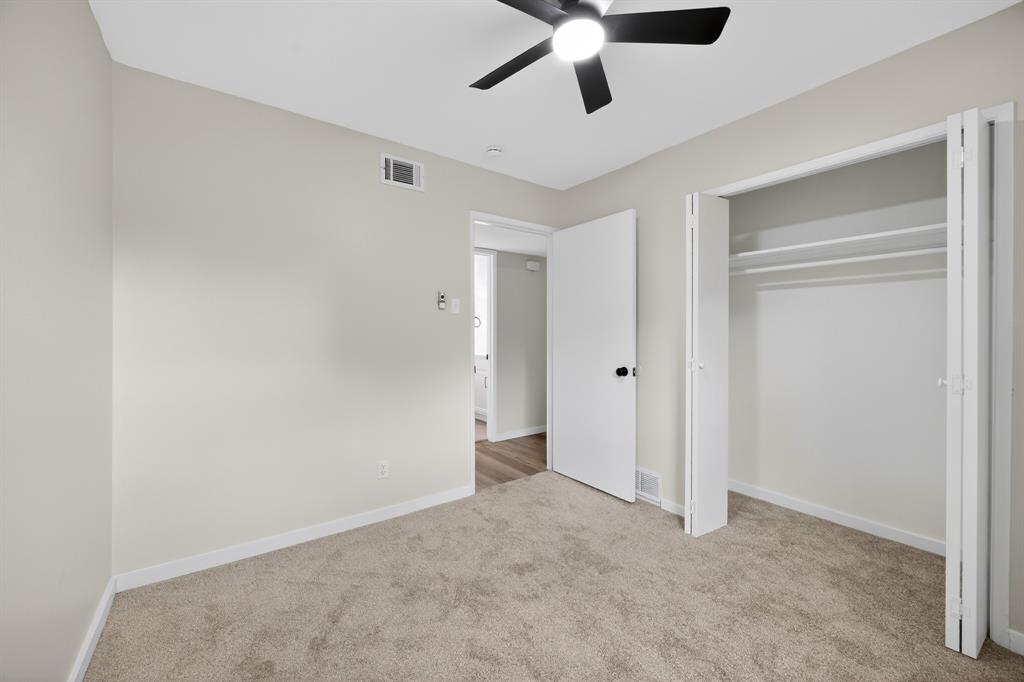 8617 Flicker Lane Property Photo 20