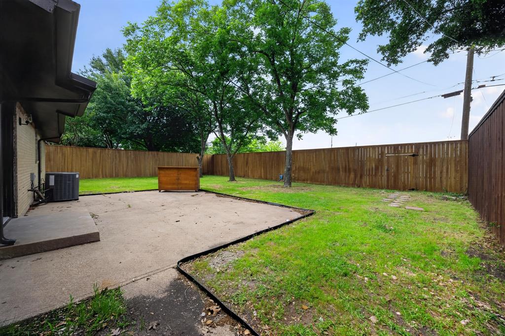 8617 Flicker Lane Property Photo 28