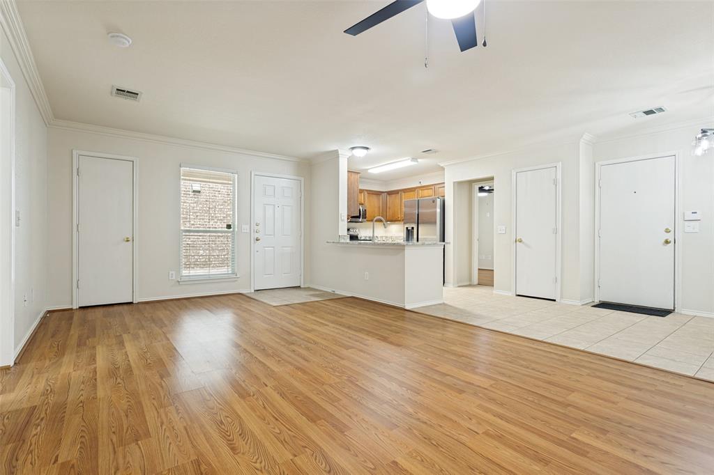 325 Austin Avenue Property Photo 6