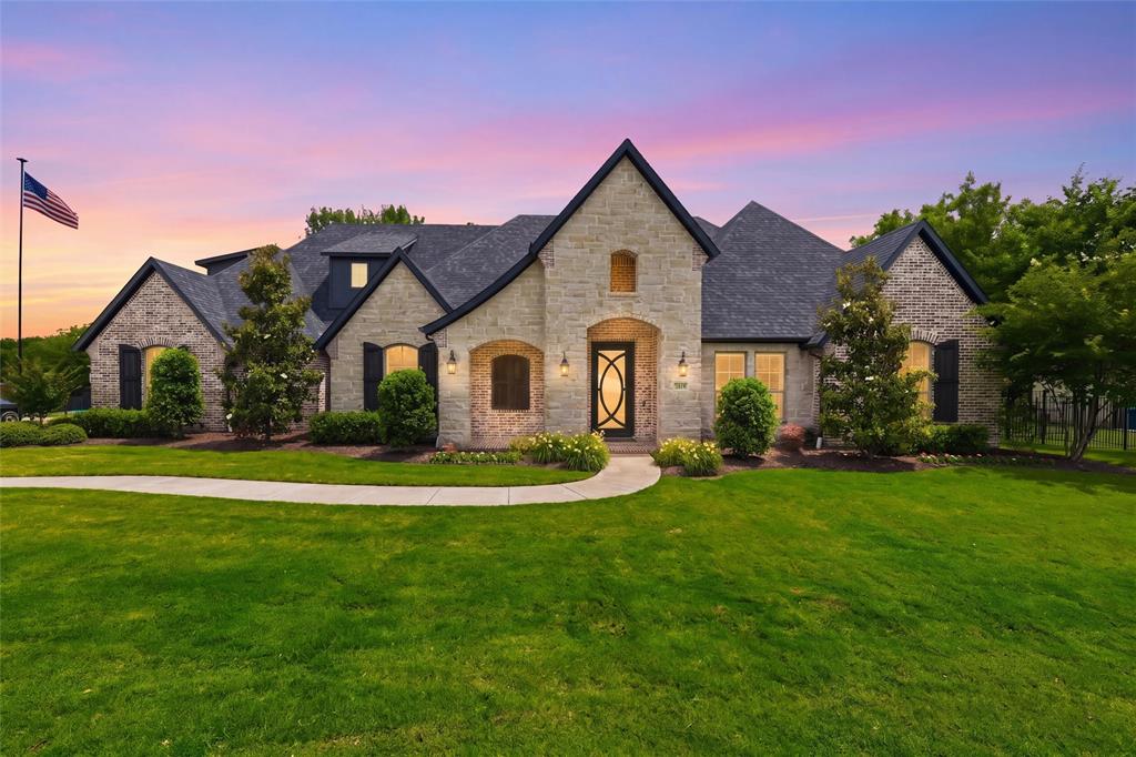 1019 Country Way Property Photo 1