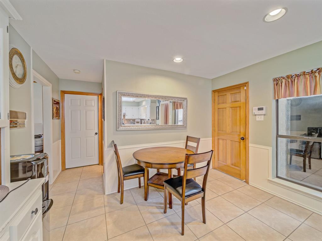 4640 Versailles Lane Property Photo 13