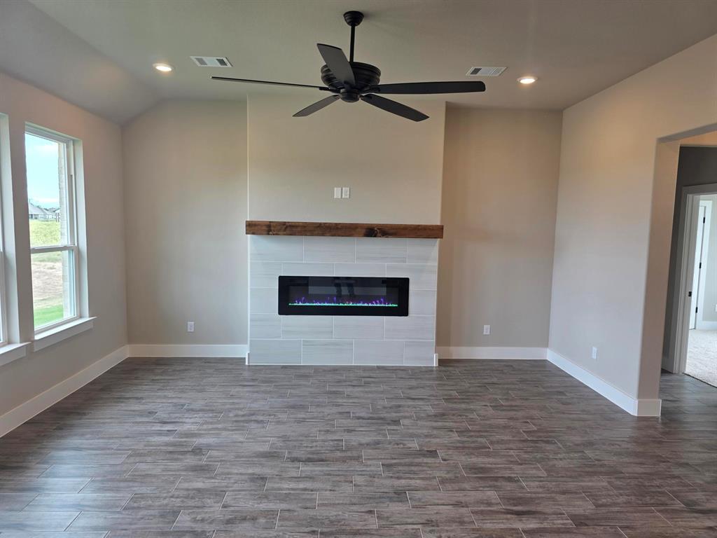 124 Cattleman Drive Property Photo 1