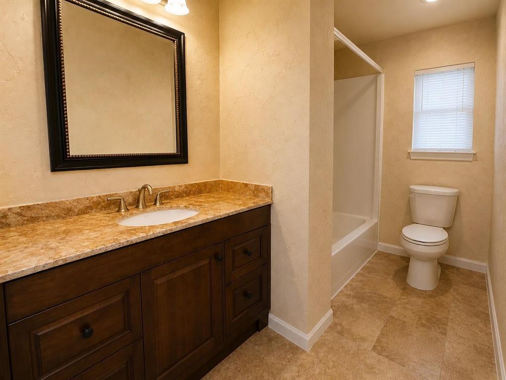 214 County Rd 4870 Property Photo 13