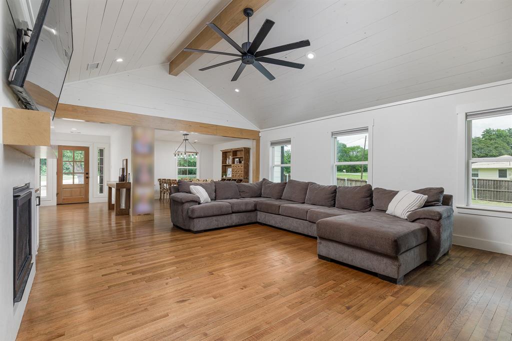 1305 N John Douglas Road Property Photo 11