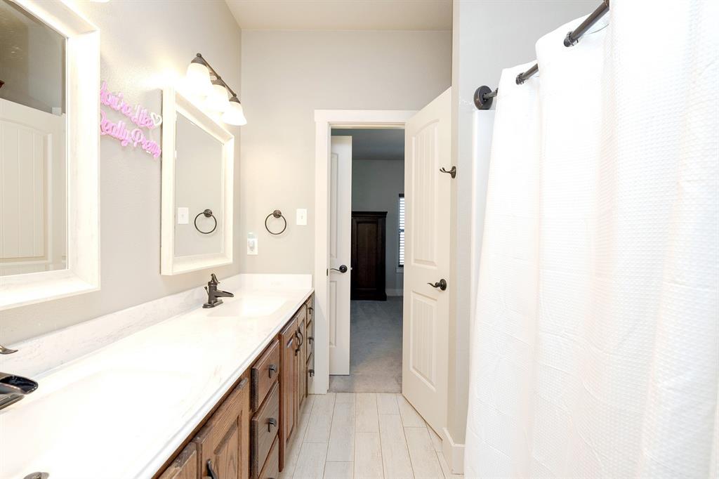 1872 County Road 329 Property Photo 37
