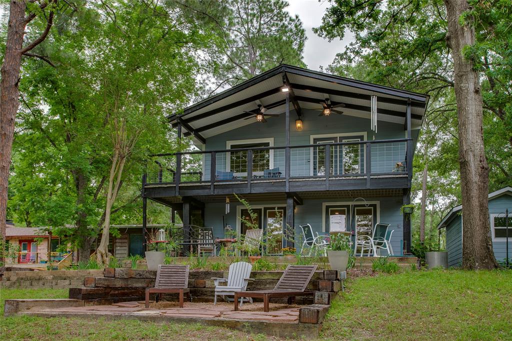 186 Harbor Drive Property Photo 2