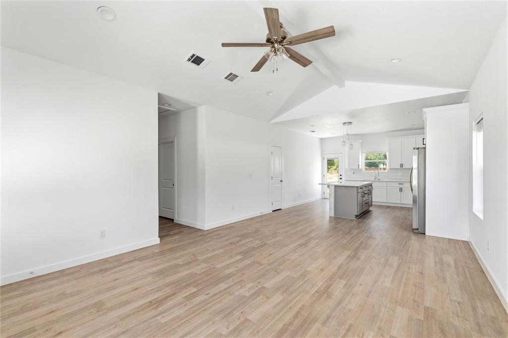 1609 2nd Street Property Photo 5