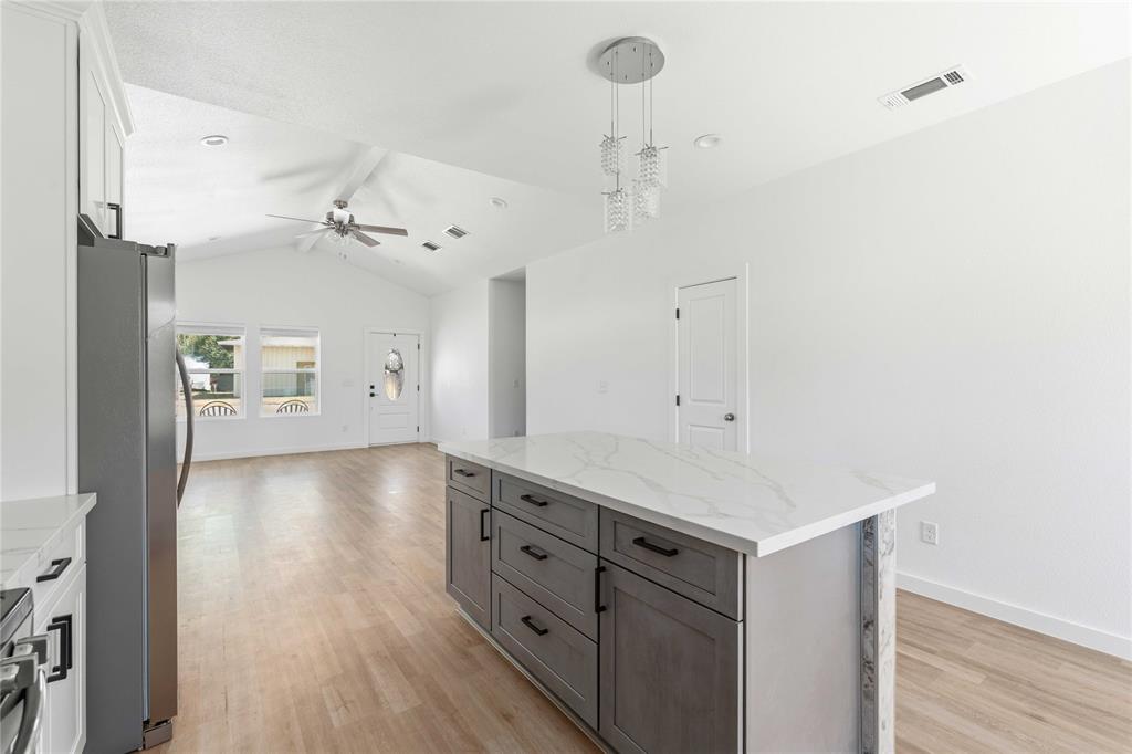 1609 2nd Street Property Photo 6