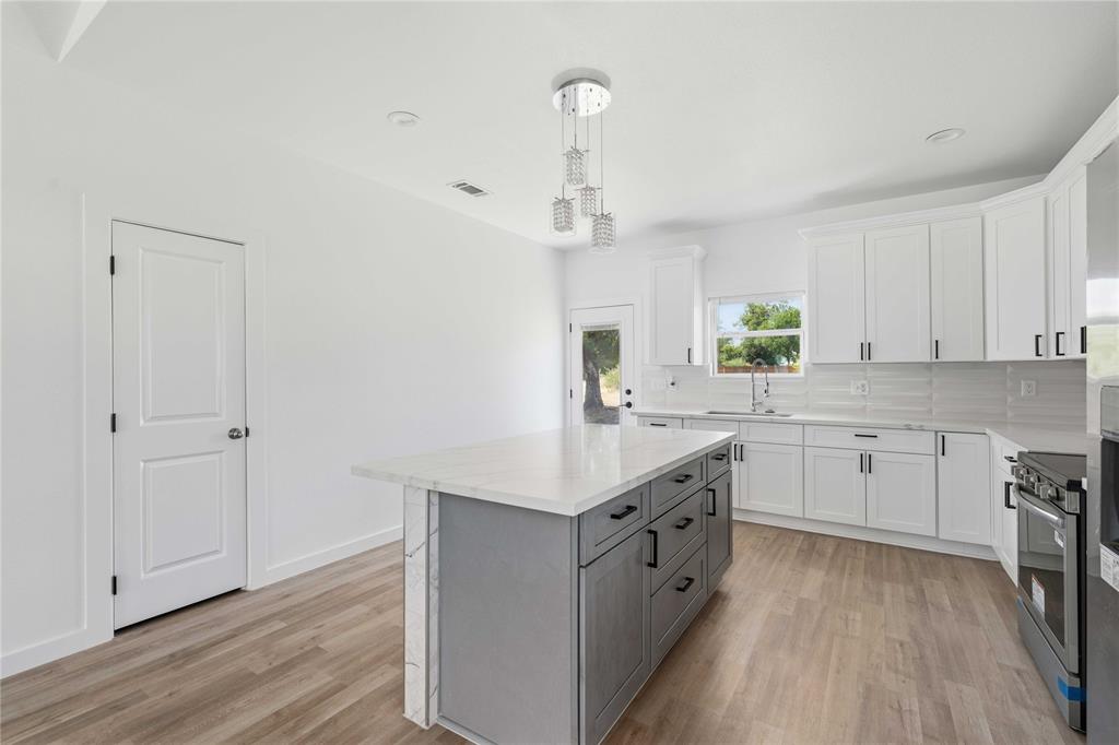 1609 2nd Street Property Photo 8