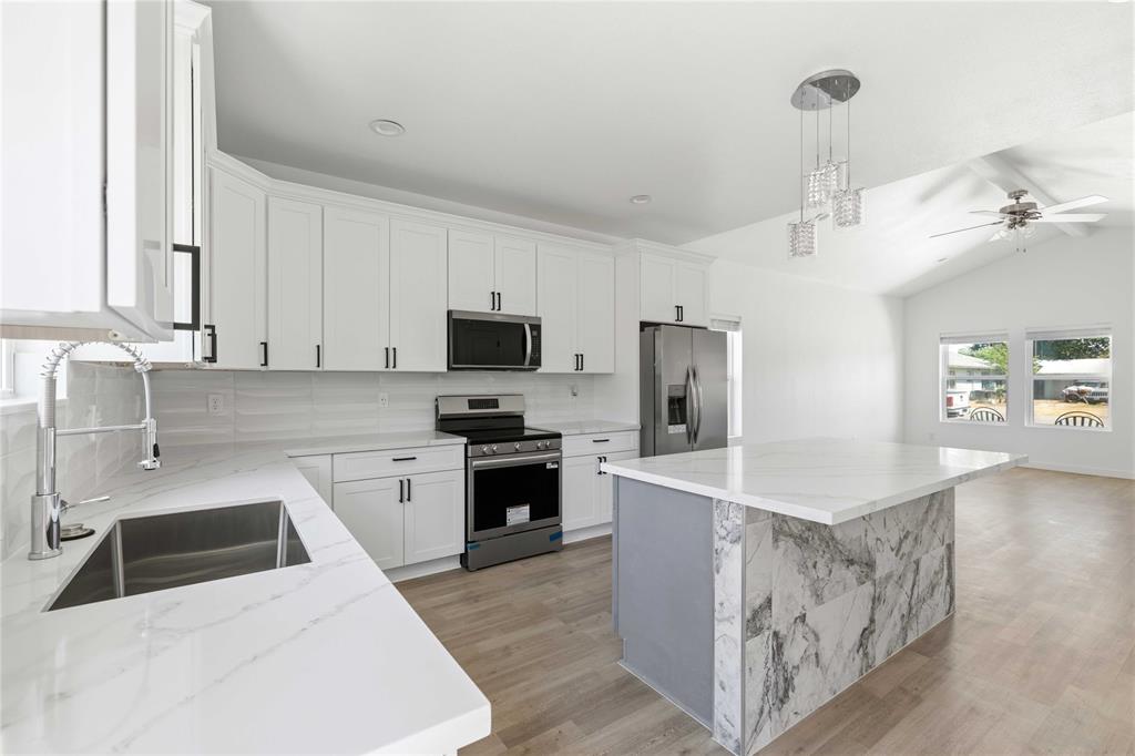 1609 2nd Street Property Photo 11
