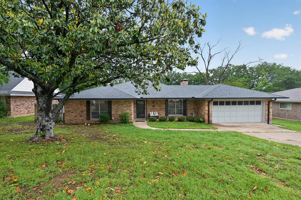 1224 S Lang Avenue Property Photo 1