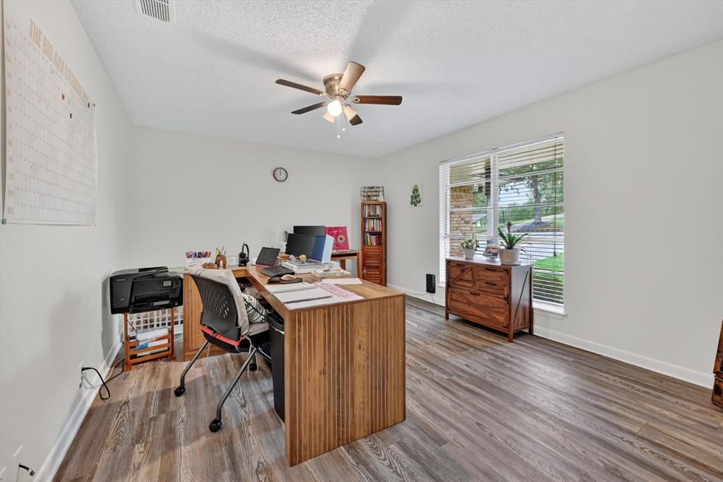 1224 S Lang Avenue Property Photo 10
