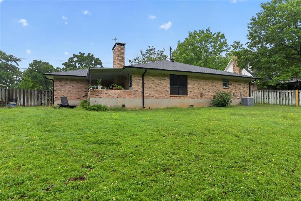 1224 S Lang Avenue Property Photo 14