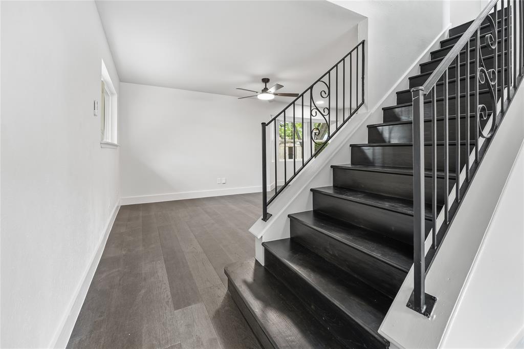 220 Robert Street Property Photo 16