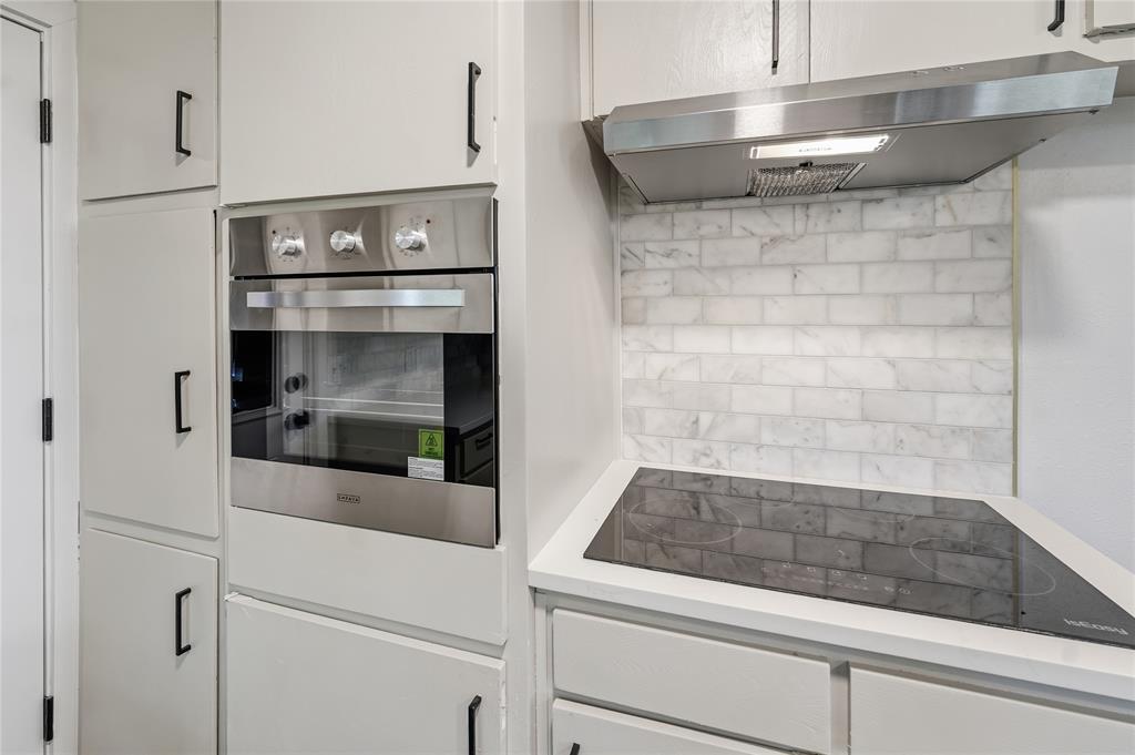 220 Robert Street Property Photo 25