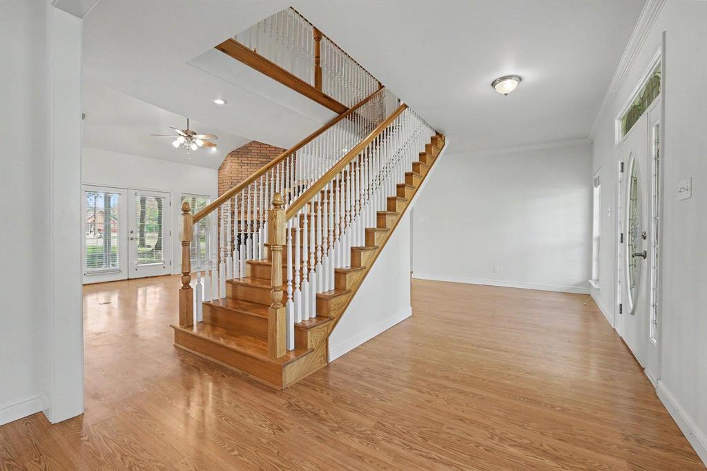 2811 N Shore Drive Property Photo 8